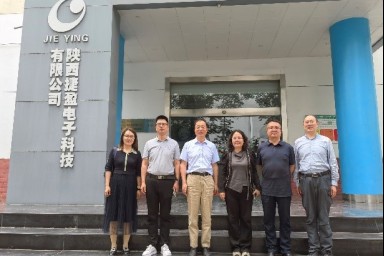 教务处领导访问通信与人工智能学院实习现场